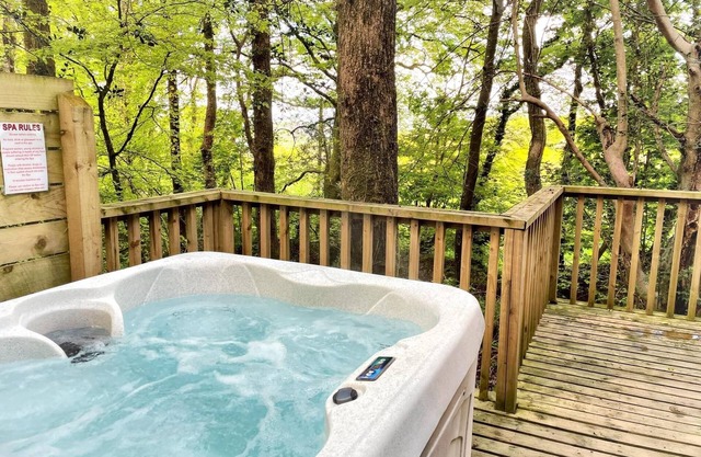 Tiny House-Hot Tub-St Clears-Pembrokeshire-Tenby