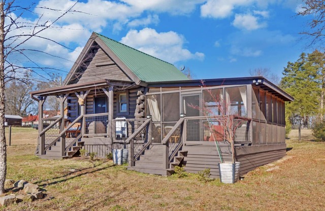 Tiny House Pocket Farm