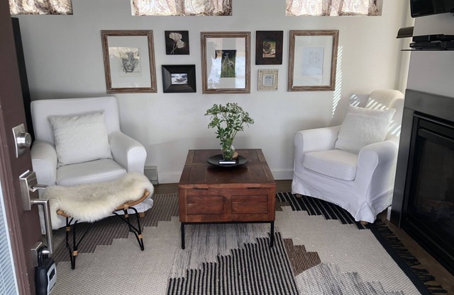 "Tiny House" - Skiing, Golf, Fly Fishing, Biking and More!