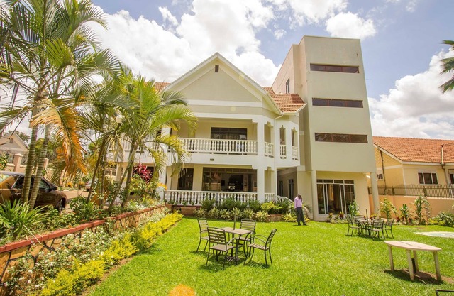 Tiptone Hotel