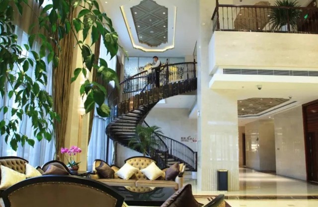 Titan Central Park Hotel
