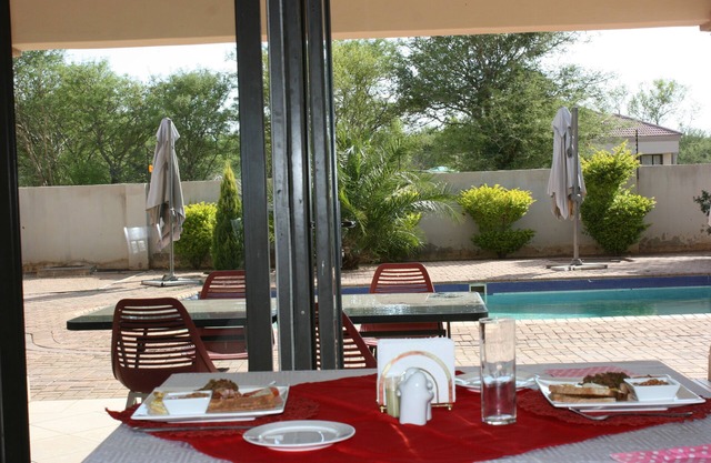 Titan Valley Guest House & Stargazing