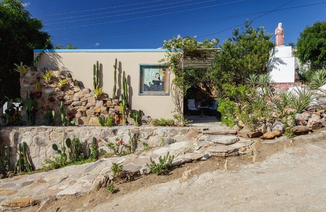 Toca do Frei - Ilha do Ferro