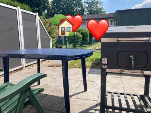 Toll Apartment mit Terrasse, Garten, Grill und Küche