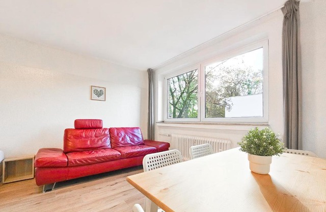 Tolstov Apartments - 2 or 3 Room Apartments - 15 Min zur Messe DUS & 10 Min Old Town DUS