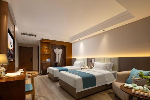 Tongren Golden Beach Hotel