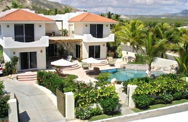 Top 10 Rental - 6 Bedrooms/6 Baths, Pool/Spa, Private Community, Close to Beach