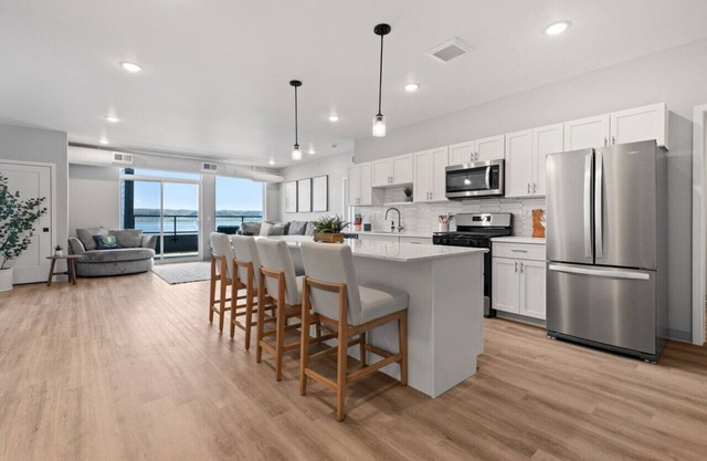 Top floor unit with huge patio overlooking Lake Pepin - Unit 304