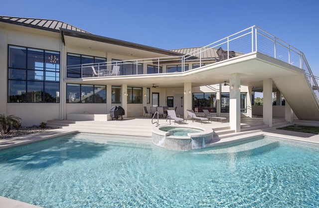Top Luxury Home in NSB! Pool, Hot Tub, Beach Boardwalk, Mini Gym,