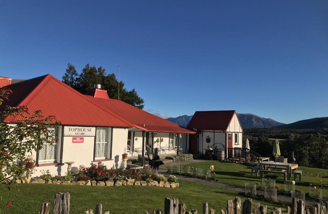 Tophouse Historical Inn Bed and breakfast
