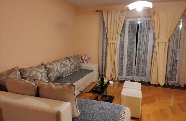 Topla porodicna kuca