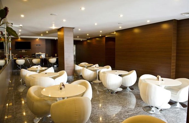 Torres de Alba Hotel & Suites