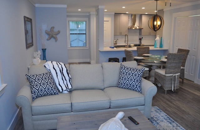 Totally Renovated! Close to Seaside! 2 Minute Walk to the Beach! 2 Pools!