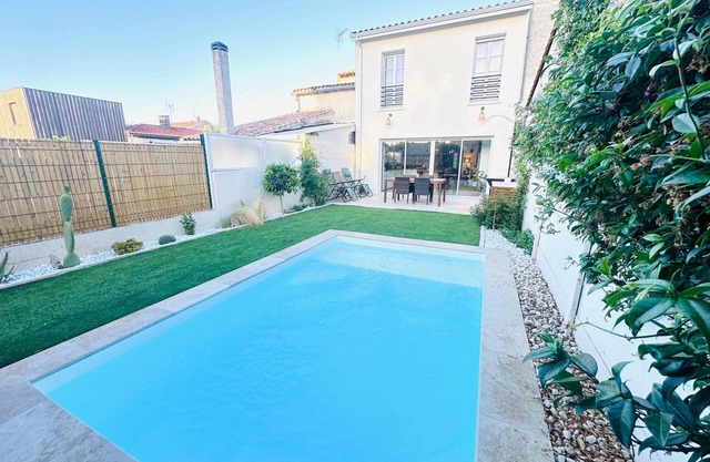 Tout Confort 4 Chambresjacuzzibarbecuejardin