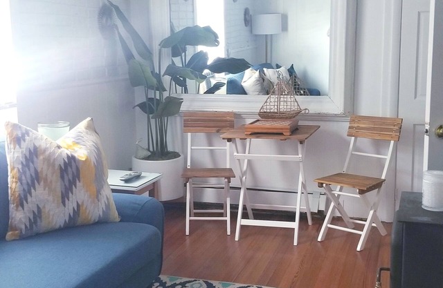 Town walking distance-Bridgehampton Cottage