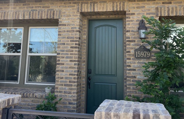 Townhome in the DelSur neighborhood