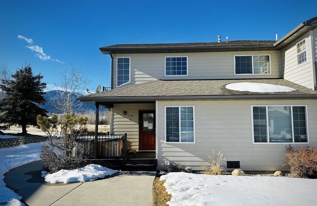 Townhome w/Hot Tub, Minutes to Skiing, Red Lodge, MT