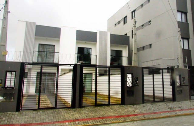 Townhouse | 450m beach| 2 suites and air| 2 vacancies | Barbecue| wifi| Beto Carrero
