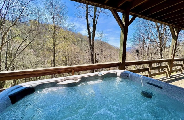 Traders Gap - Hot Tub, Private Log Cabin, Wifi