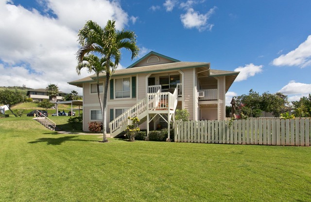 Tradewind Breeze with a View 3940/month