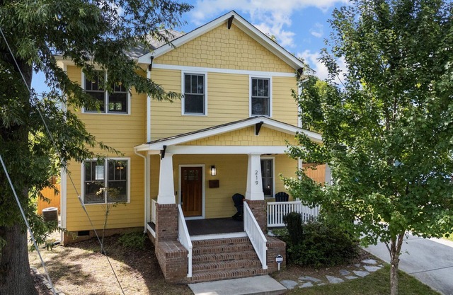 Traditional 4BR Craftsman, In DT Durham, Near Duke
