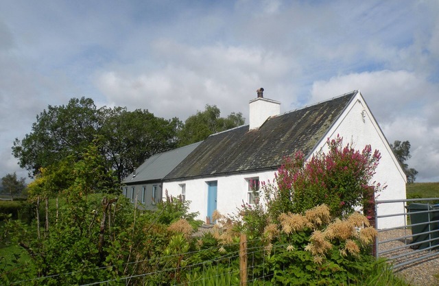 Traditional Loch Side Croft Cottage And Garden With Contemporary Extension