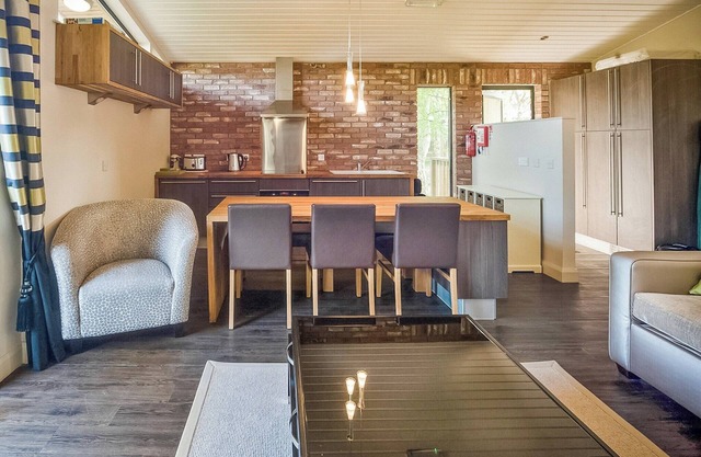 Traditional Pet Friendly 3 Bed