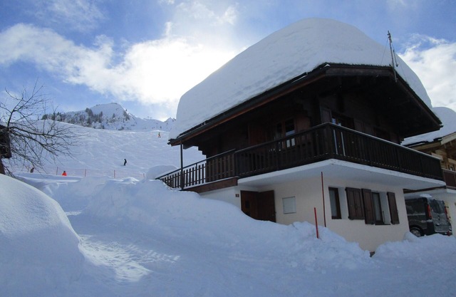 Traditional Savoyard Chalet On The Slopes Of Ski -Chinaillon Grand Bornand