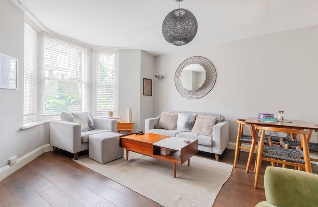Tranquil 1BD Flat, Stoke Newington