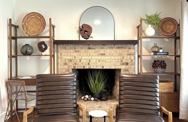 Tranquil 3-bedroom house with sunroom and huge above ground pool in Wilmington