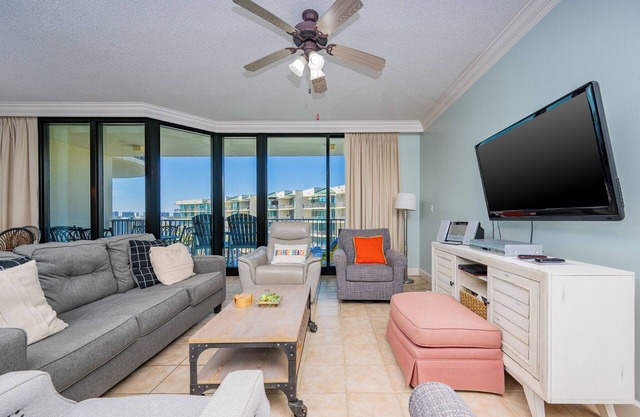 Tranquil Bay Views | POB 1427 | Waterside Retreat!