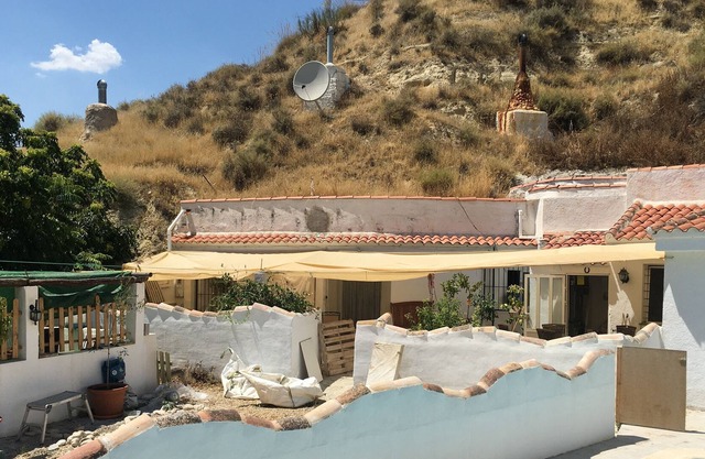 Tranquil Cave House In Beautiful Countryside With private Pool