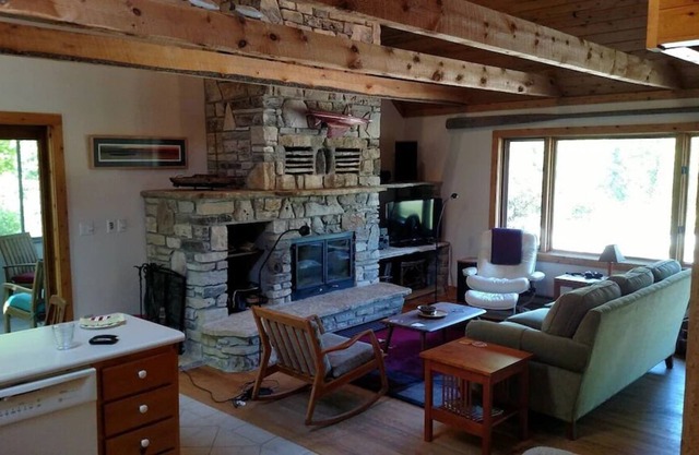 Tranquil, Central Door County Cabin: The Rock Pile