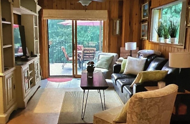 Tranquil Place Retreat on 1.5 acres- Room# 1