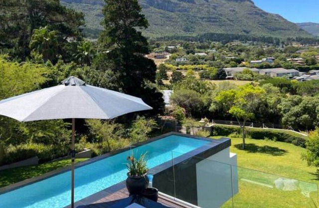 Tranquil serenity mountain surrounds