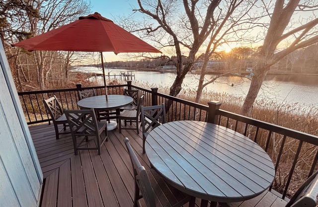 Tranquil Stunning Waterfront Retreat on Cape Cod dock perfect Family Getaways
