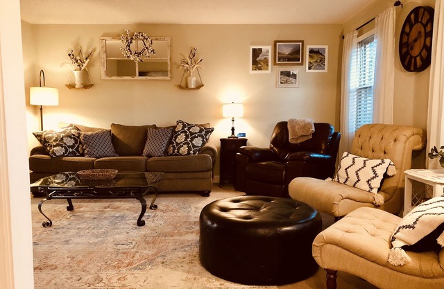Tranquil Wooded Home Near Lee, Shopping, Greenway