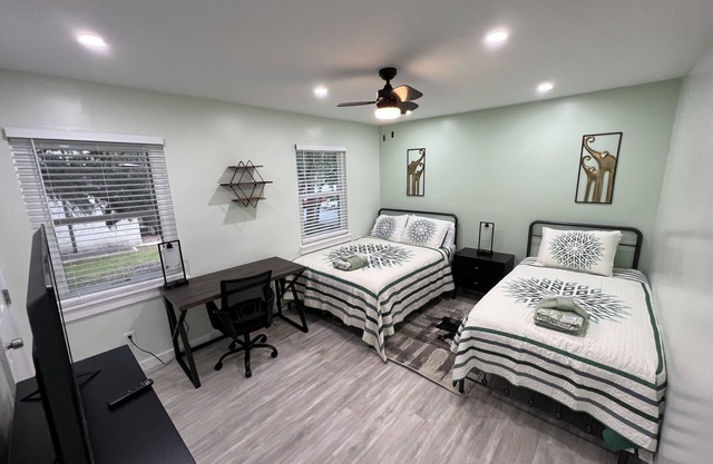 Tranquility in Paradise- 2bdr pet-friendly villa w/parking