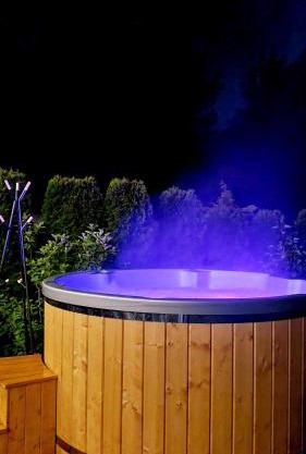 Trasą S7 w 2h z Warszawy i Gdanska, Jadamowo holidaymazury, jacuzzi, jezioro