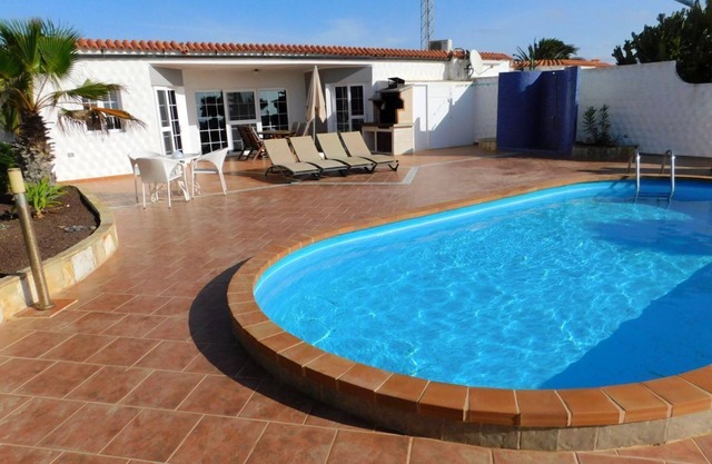 Traumchalet with large sun terrace and private pool