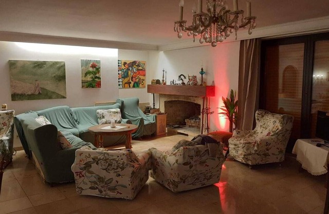 Traumhaftes, Ruhiges Haus im Wald mit Terrasse
