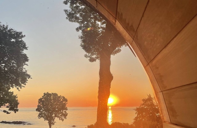 Traumhaftes Schönes Ferienhaus mit Großen Garten Direkt am Meer
