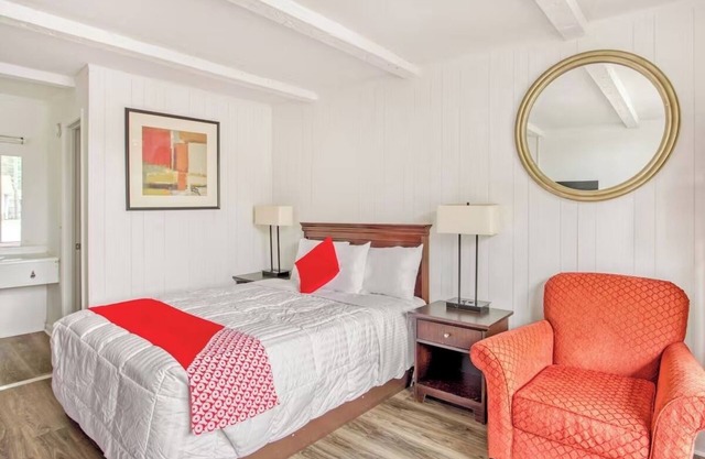 Travel Smart with Practical Room Near Greensboro Science Center