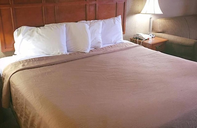 Travelers Inn