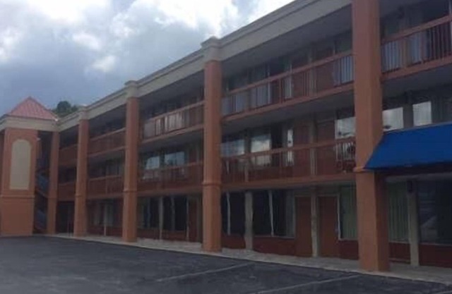 Travelodge by Wyndham Harriman