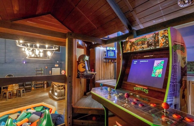 Treehouse & Theater Arcade at Rock Spring Resort