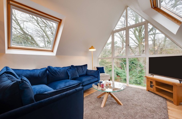 Treetops - Two Bedroom Apartment, Sleeps 4