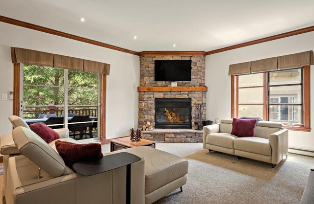 Tremblant Prestige - Plateau 202-5