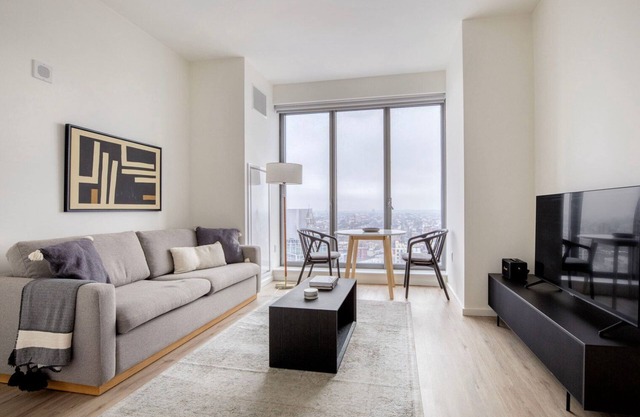 Trendy Clinton Hill 1BR w/W/D & Gym, nr Barclays Center, by Blueground