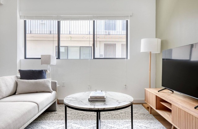 Trendy Culver City 1BR w/Gym & Roof Lounge, Walkable Area, by Blueground